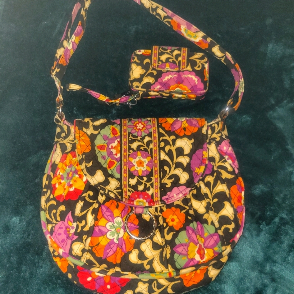 Vera Bradley Messenger bag w/ wristlet